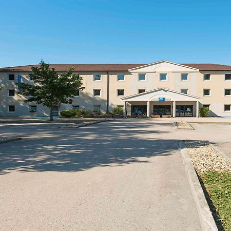 Ibis Budget Lons-Le-Saunier Lons-le-Saunier Exterior foto