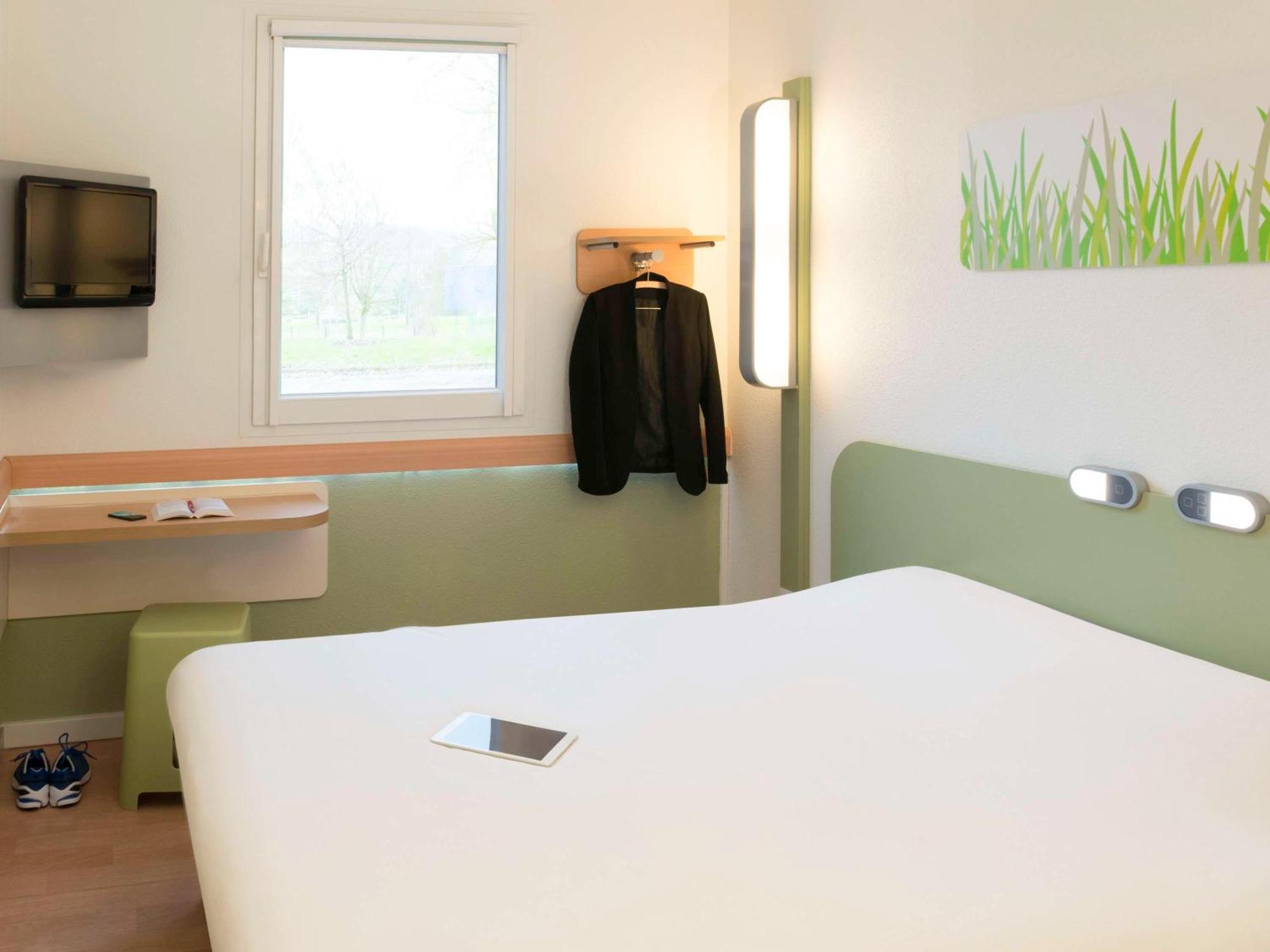 Ibis Budget Lons-Le-Saunier Lons-le-Saunier Exterior foto